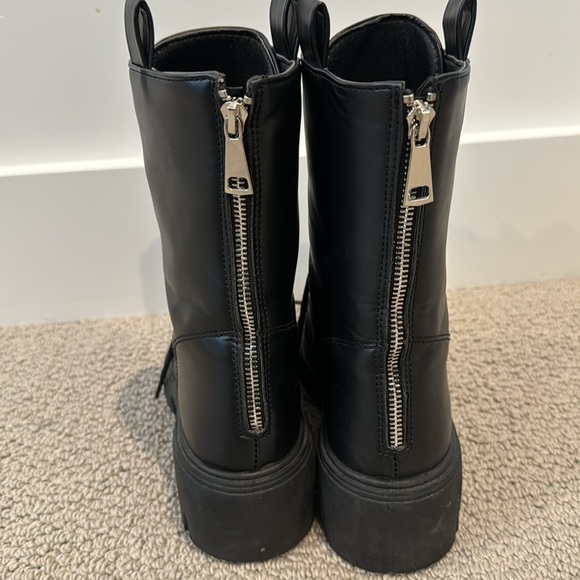 Pink Lilly lace up boots - Picture 2 of 3